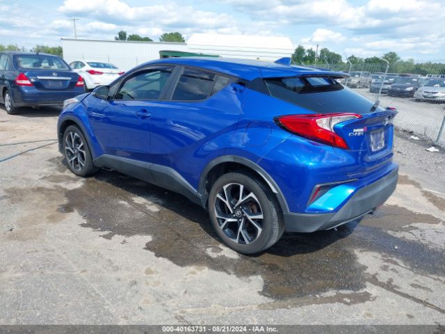 NMTKHMBX8JR023283  toyota c-hr 2017 IMG 2