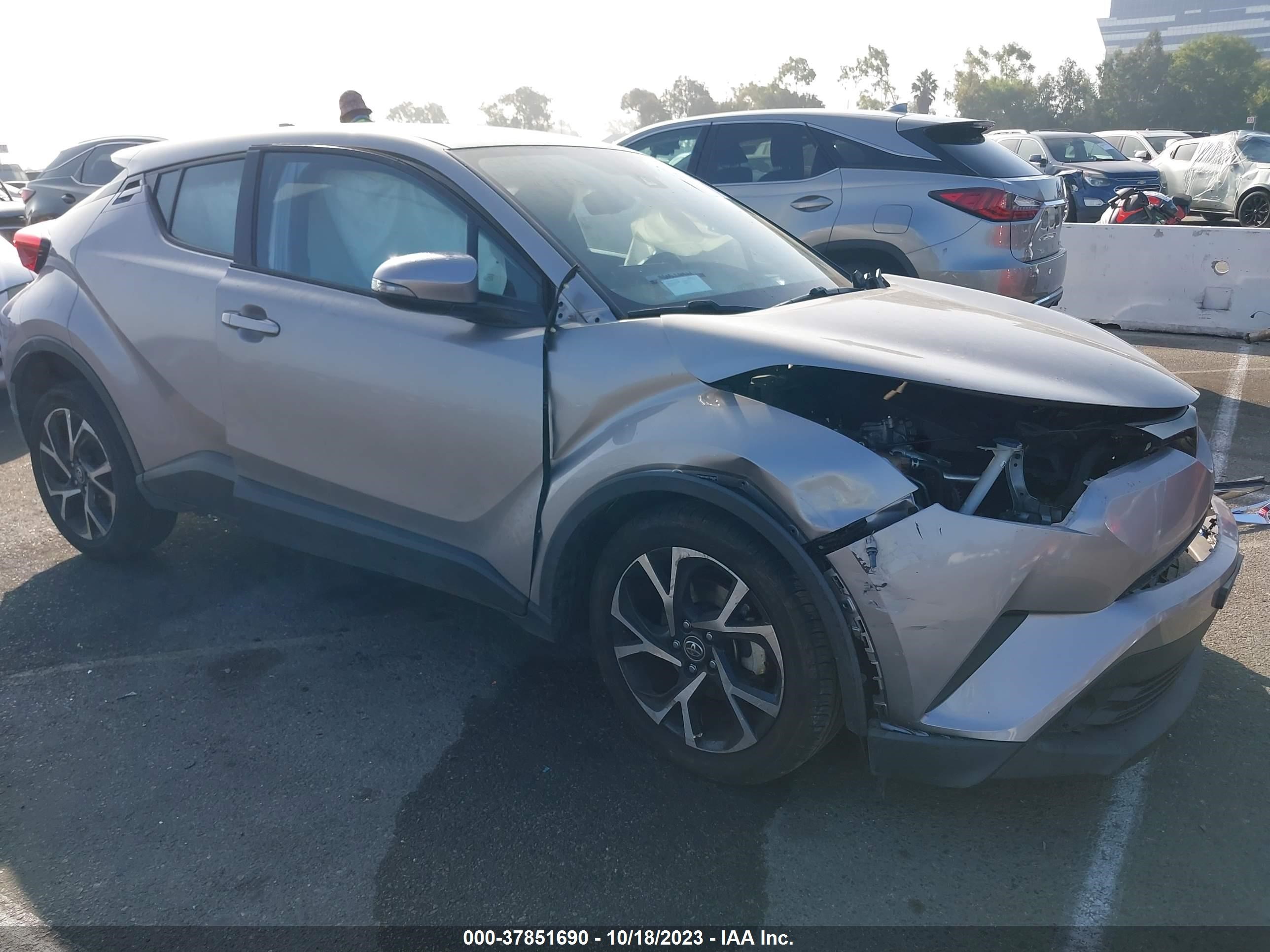 NMTKHMBX7JR062897  toyota c-hr 2018 IMG 0