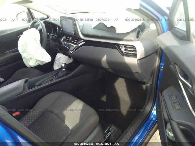 NMTKHMBX8LR114301  toyota c-hr 2020 IMG 4