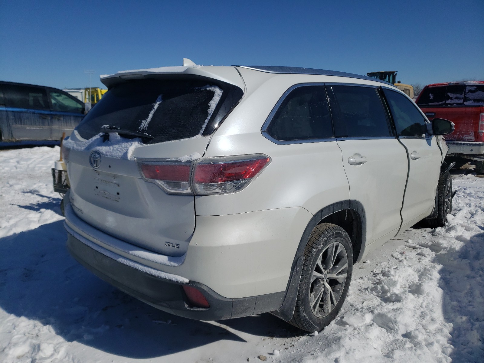 5TDKKRFHXGS158857  toyota highlander 2016 IMG 3