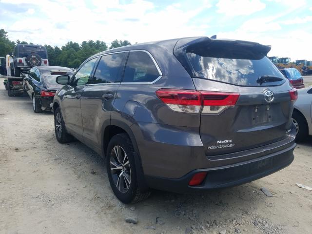 5TDBZRFH5HS389114  toyota highlander 2017 IMG 2