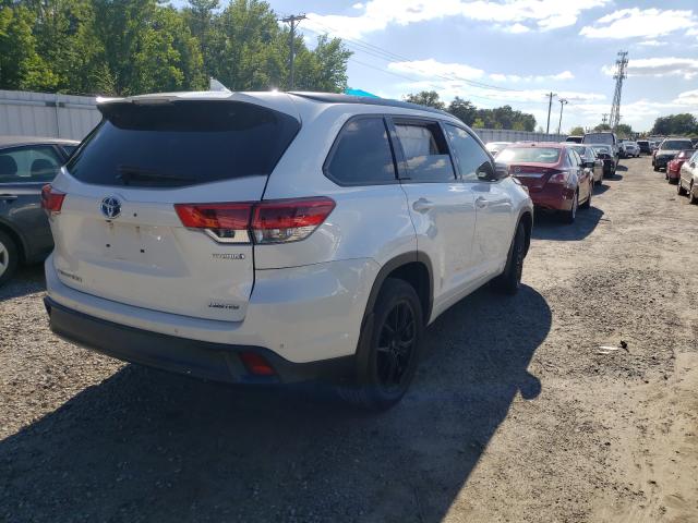 5TDDGRFH6HS034578  toyota highlander 2017 IMG 3