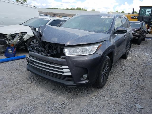 5TDJZRFH1HS424114  toyota highlander 2017 IMG 1