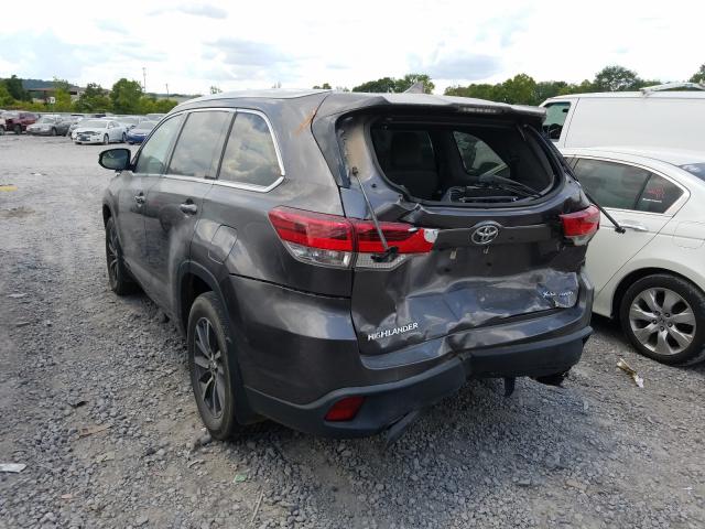 5TDJZRFH1HS424114  toyota highlander 2017 IMG 2