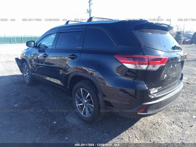 5TDJZRFH1HS516386  toyota highlander 2017 IMG 2