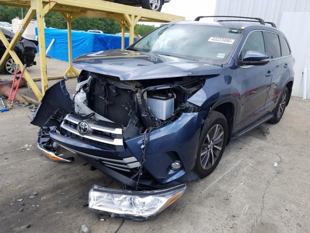 5TDJZRFH2JS497952  toyota highlander 2018 IMG 1