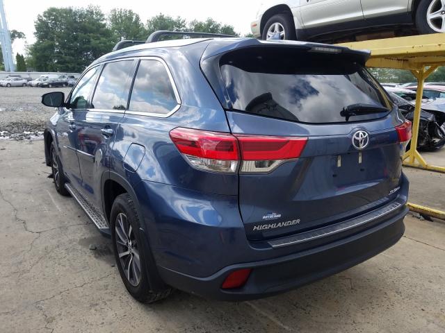 5TDJZRFH2JS497952  toyota highlander 2018 IMG 2