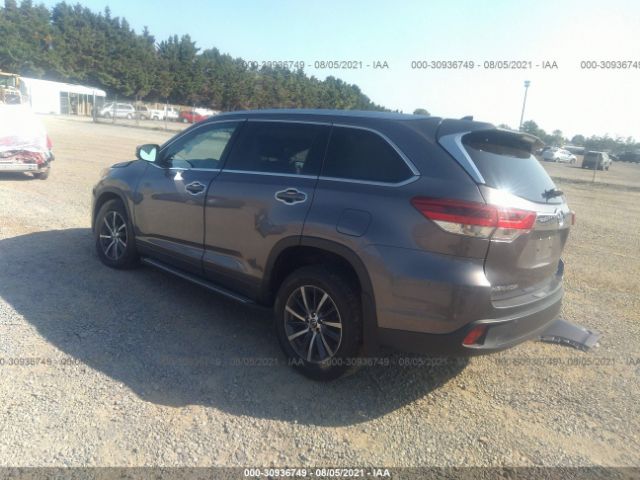 5TDJZRFH8HS428953  toyota highlander 2017 IMG 2