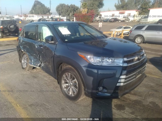 5TDJZRFH9HS484030  toyota highlander 2017 IMG 0