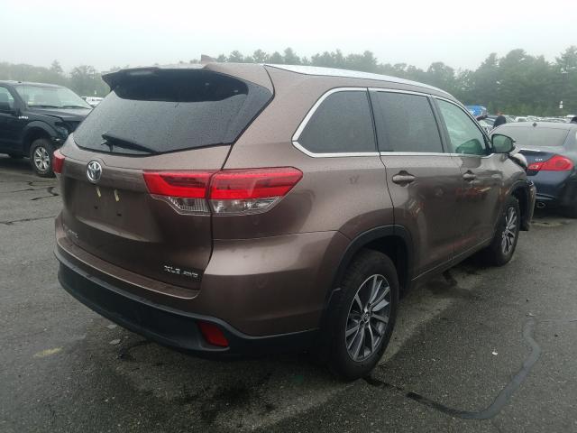 5TDJZRFH9JS804310  toyota highlander 2018 IMG 3