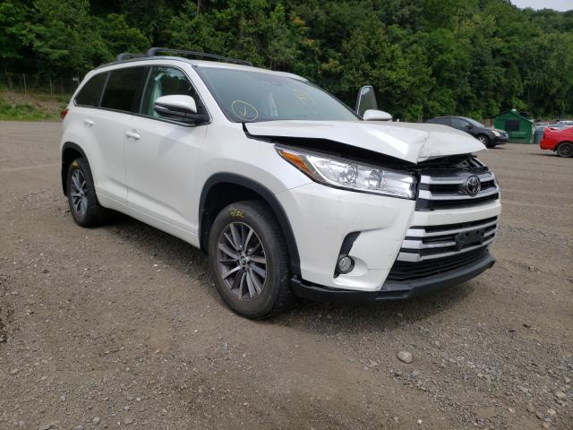 5TDJZRFHXHS423298  toyota highlander 2017 IMG 0