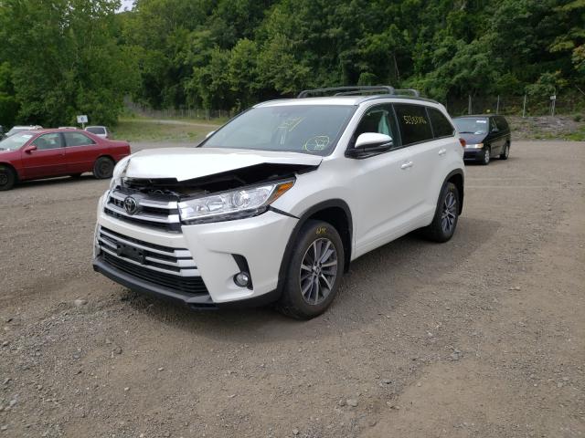 5TDJZRFHXHS423298  toyota highlander 2017 IMG 1