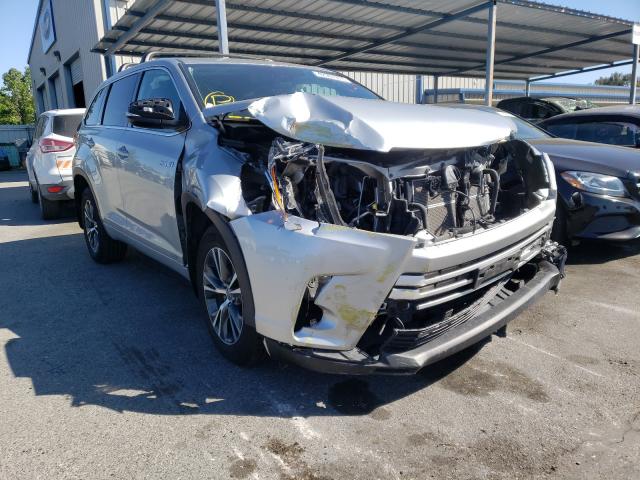 5TDBGRFH6JS043102  toyota highlander 2018 IMG 0