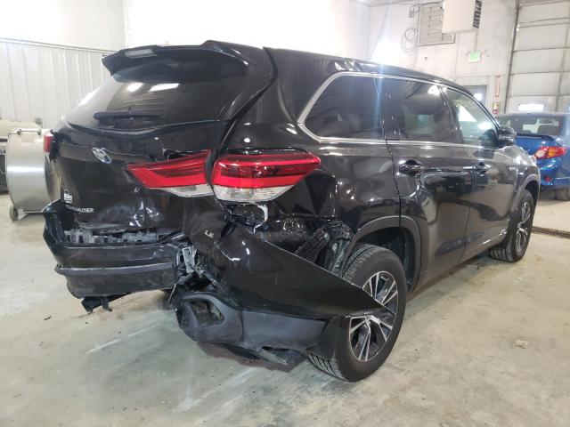 5TDBGRFH6JS048798  toyota highlander 2018 IMG 3