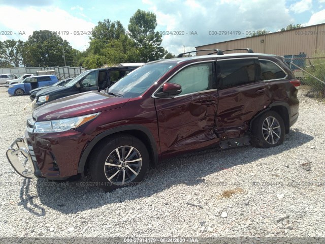 5TDJZRFH1JS822252  toyota highlander 2018 IMG 1