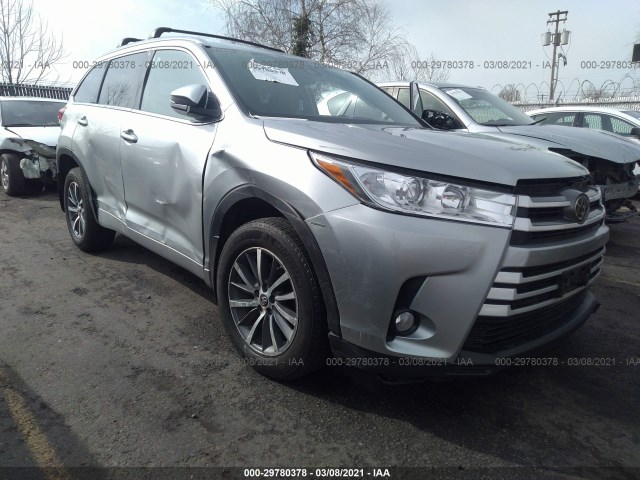 5TDJZRFH3JS560508  toyota highlander 2018 IMG 0