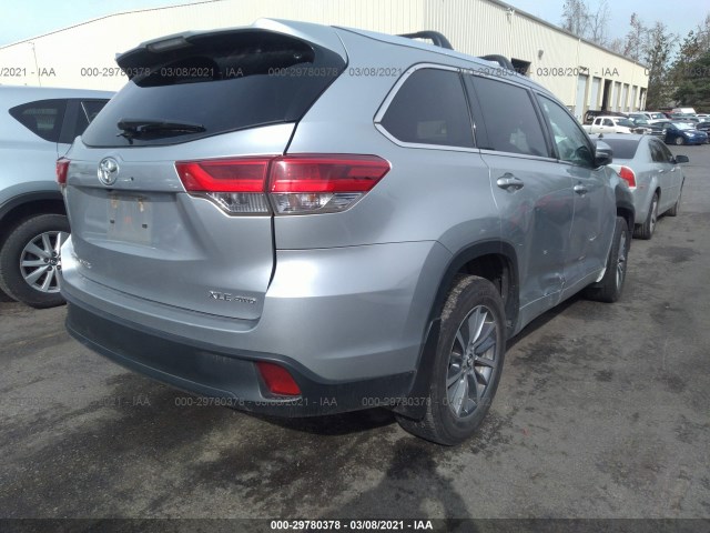 5TDJZRFH3JS560508  toyota highlander 2018 IMG 3