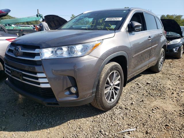 5TDJZRFH5JS833447  toyota highlander 2018 IMG 1