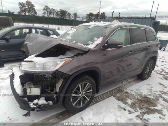 5TDJZRFH8JS903264  toyota highlander 2018 IMG 1