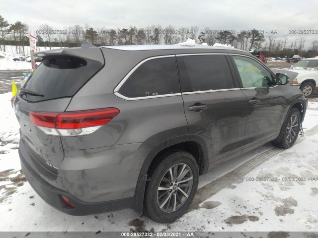 5TDJZRFH8JS903264  toyota highlander 2018 IMG 3