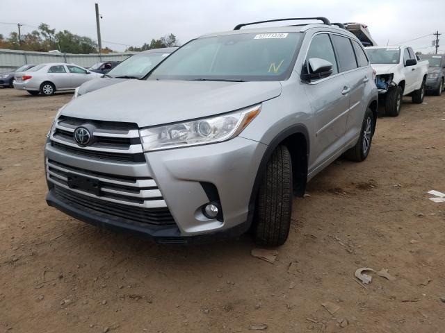 5TDJZRFH9JS871425  toyota highlander 2018 IMG 1