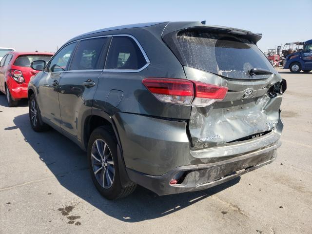 5TDJZRFH9JS902415  toyota highlander 2018 IMG 2