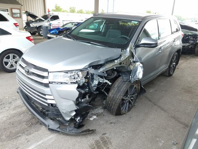 5TDJZRFHXJS534326  toyota highlander 2018 IMG 1