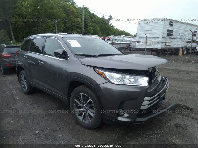 5TDJZRFHXJS889562  toyota highlander 2018 IMG 0