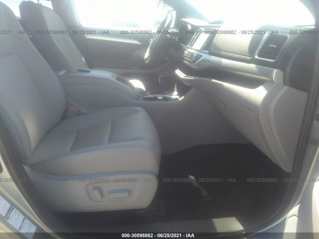 5TDJGRFH5KS062849  toyota highlander 2019 IMG 4