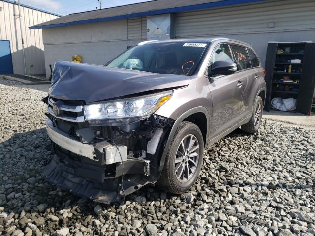 5TDKZRFH1KS560710  toyota highlander 2019 IMG 1