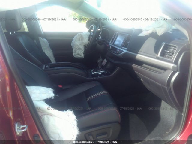 5TDKZRFH9KS357144  toyota highlander 2019 IMG 4