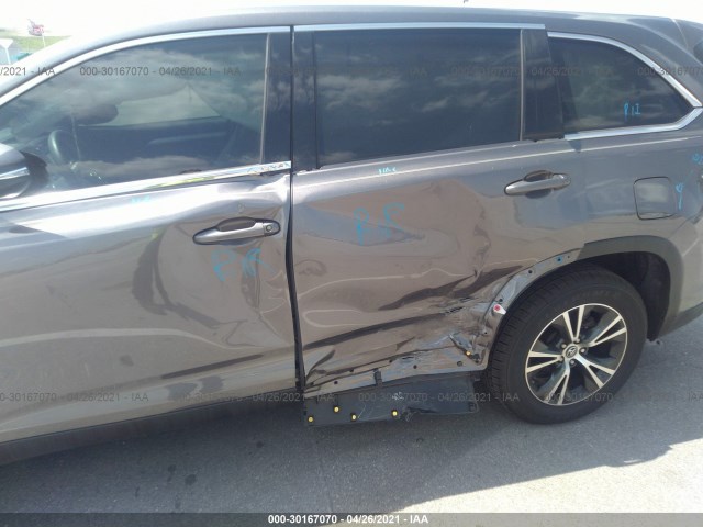 5TDZARFH4KS045058  toyota highlander 2019 IMG 5