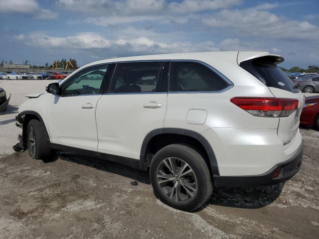 5TDZARFH7KS057544  toyota highlander 2019 IMG 1