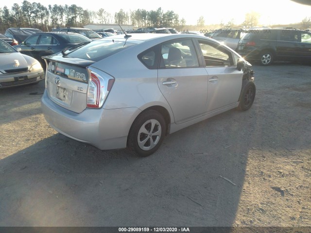 JTDKN3DU7F0404768  toyota prius 2015 IMG 3