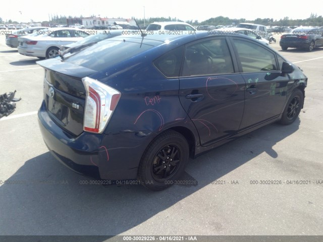 JTDKN3DU2F1995943  toyota prius 2015 IMG 3