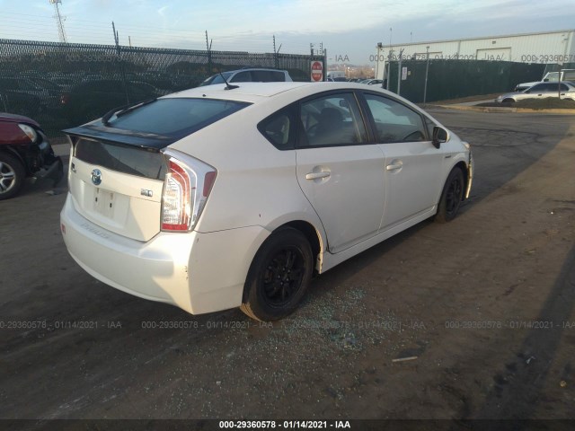 JTDKN3DU9F1921077  toyota prius 2015 IMG 3