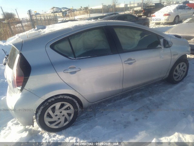 JTDKDTB36F1578144  toyota prius c 2015 IMG 3