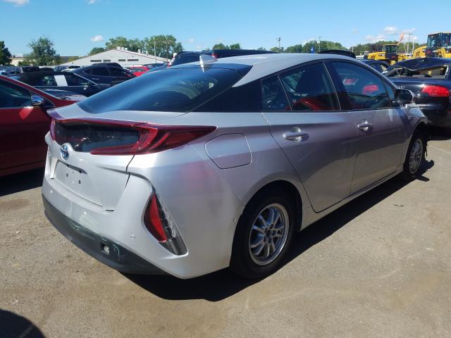 JTDKARFP6H3036929  toyota prius prim 2017 IMG 3