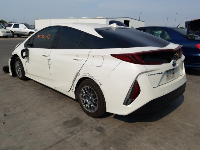 JTDKARFP8H3067096  toyota prius prim 2017 IMG 2