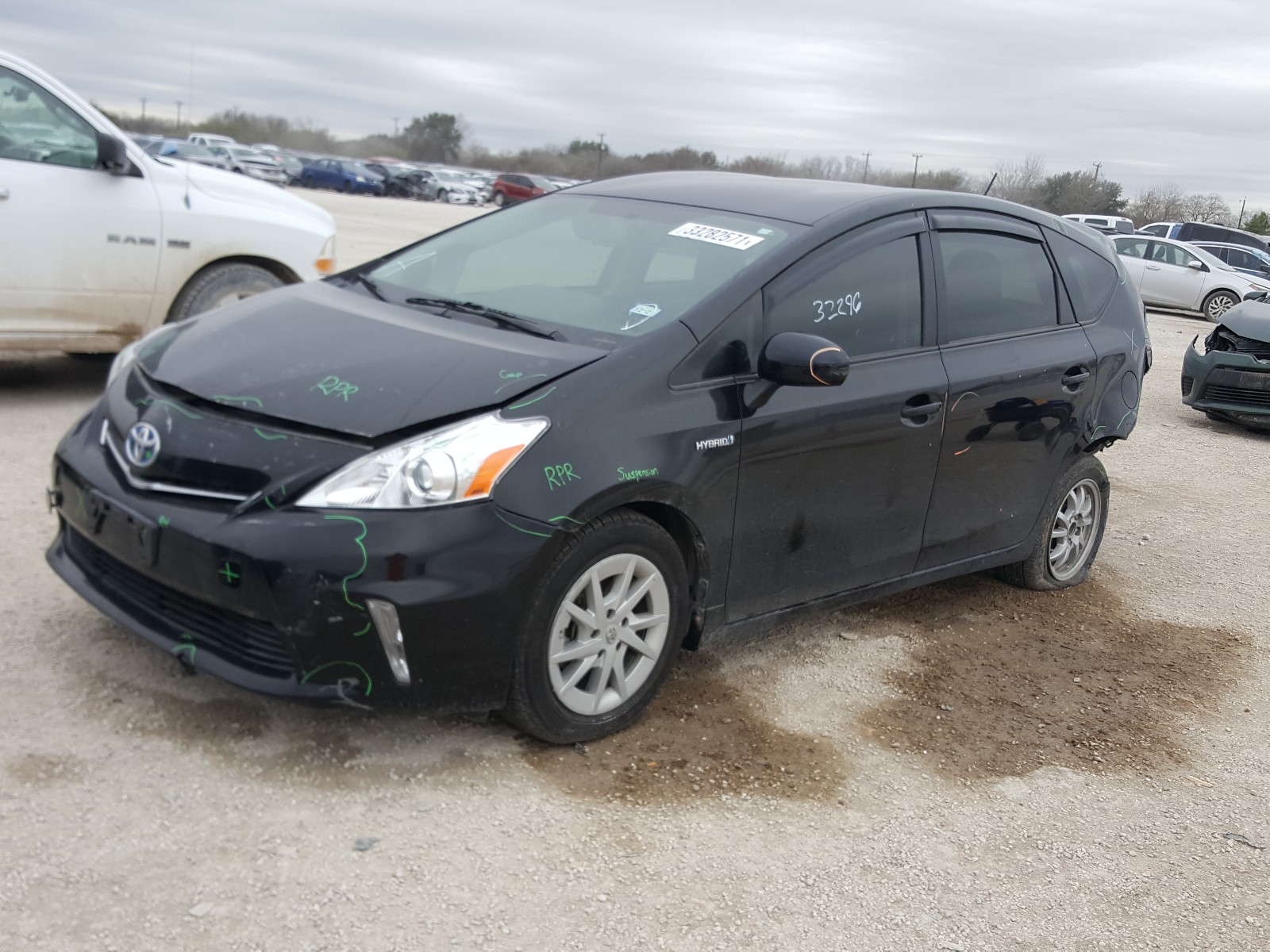 JTDZN3EU2C3177836  toyota prius v 2012 IMG 1