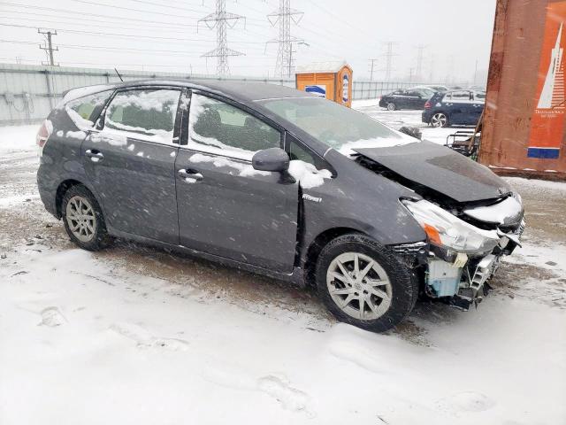 JTDZN3EU2HJ069011  toyota prius v 2017 IMG 0