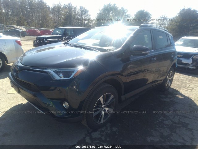 JTMRFREV1HD213235  toyota rav4 2017 IMG 1