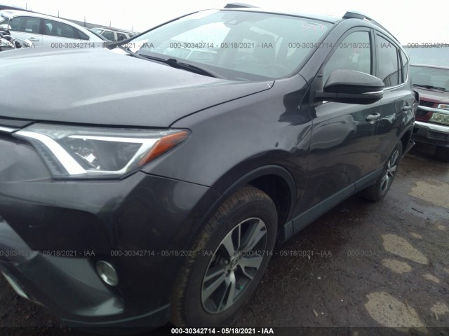 2T3RFREV4JW750075  toyota rav4 2018 IMG 1