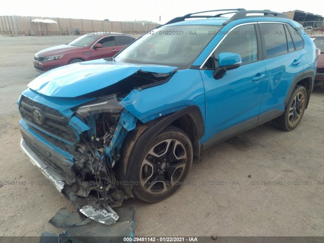 2T3J1RFV2KC018895  toyota rav4 2019 IMG 1