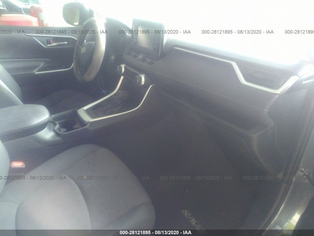 2T3W1RFV6KC020137  toyota rav4 2019 IMG 4