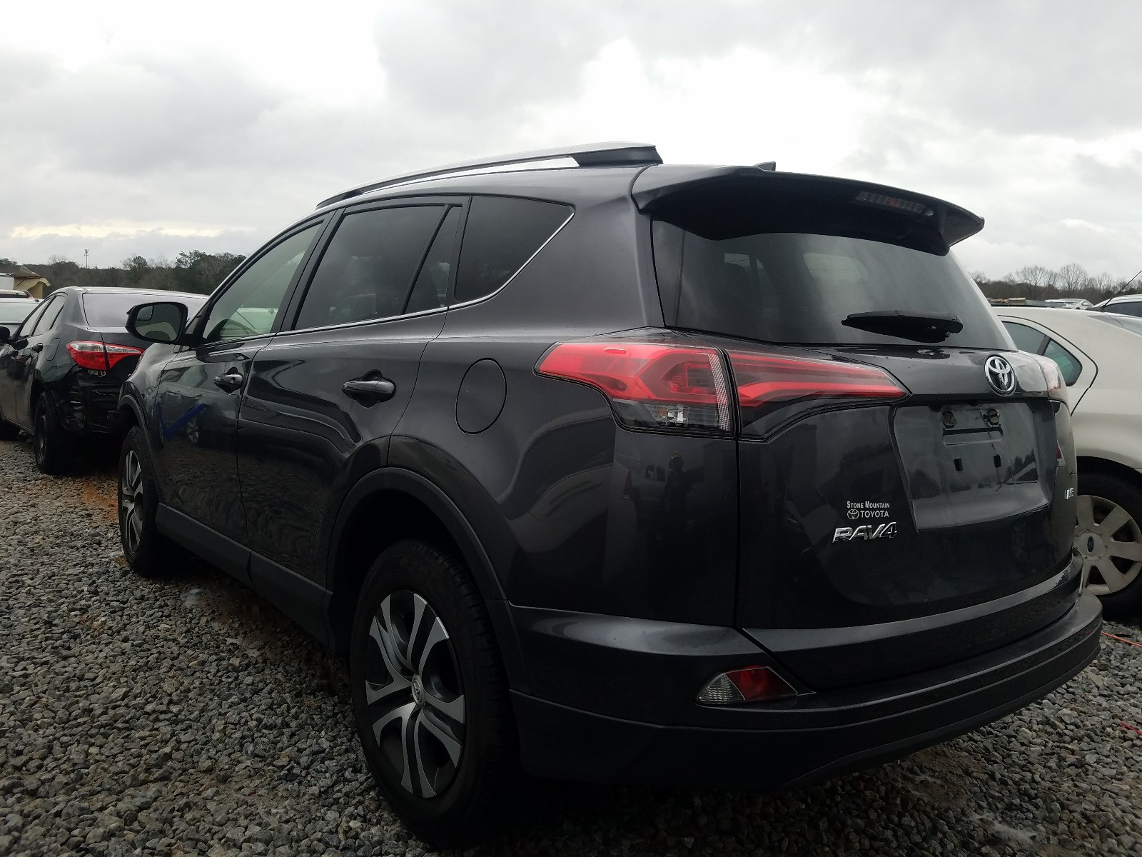 JTMZFREV3JJ157967  toyota rav4 le 2018 IMG 2