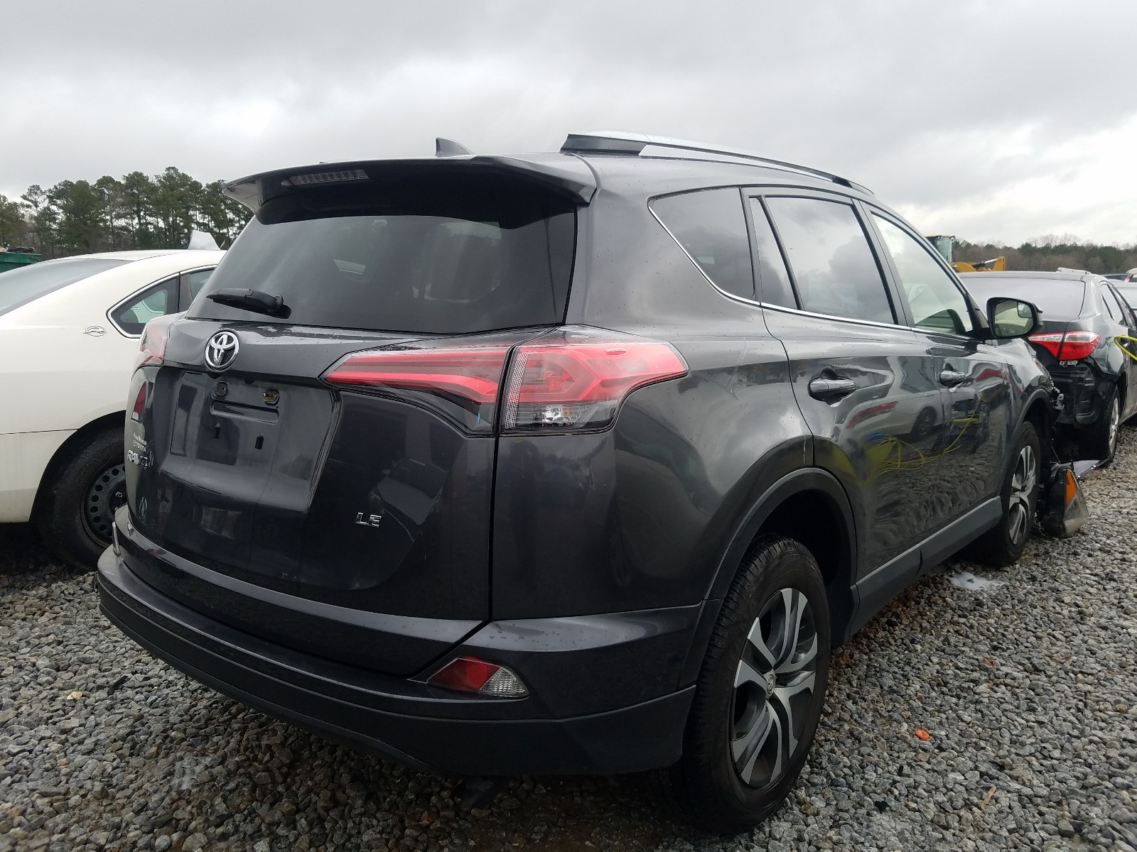 JTMZFREV3JJ157967  toyota rav4 le 2018 IMG 3