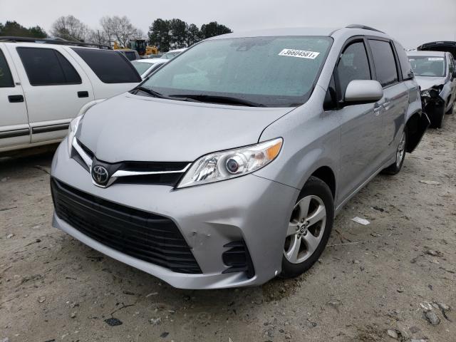 5TDKZ3DC4JS957492  toyota  2018 IMG 1