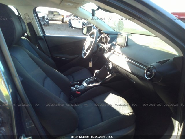 3MYDLBYVXHY183284  toyota yaris 2017 IMG 4