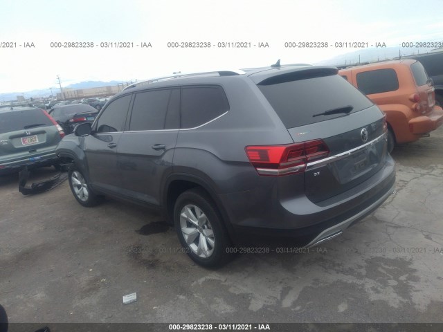 1V2CR2CAXJC572260  volkswagen atlas 2018 IMG 2